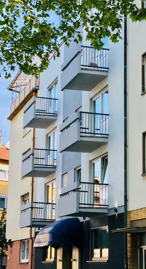 City Hotel Und City Apartments Centrum Кайзерслаутерн Экстерьер фото